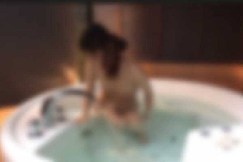 【無修正】【素人個撮】国宝級美人！！氷上の妖精、元女子フィギュア国体選手の鍛え抜かれたボディーに孕ませ中出し！！