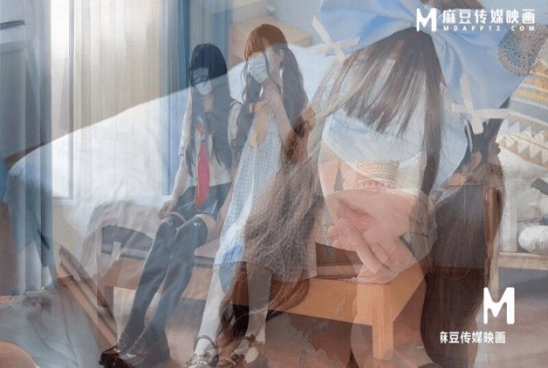 麻豆傳媒 無套雙飛jk蘿莉高中生兩少女一起爭著吃雞巴